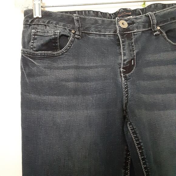 Red Camel Jeans Women's Size 11 Blue Denim Bootcut Jeans Embroidered - Picture 2 of 9